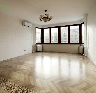 Ремонт трехкомнатной квартиры 74 кв. м в стиле неоклассика. Фото проекта